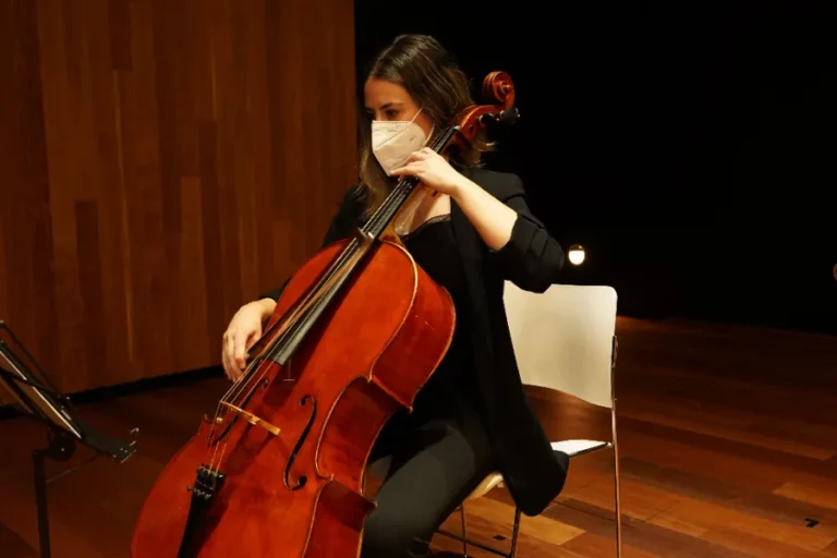 violonchelo para eventos con canciones